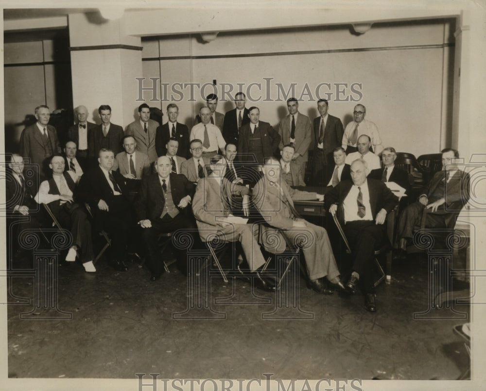 1934 Press Photo Cattle Producers Committee on the Beef Production Problem