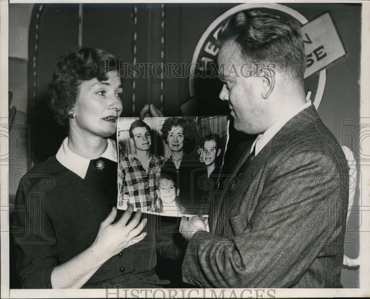 1954 Press Photo C.L. Batchelor, Tommy Bartlett Appear on Television Program