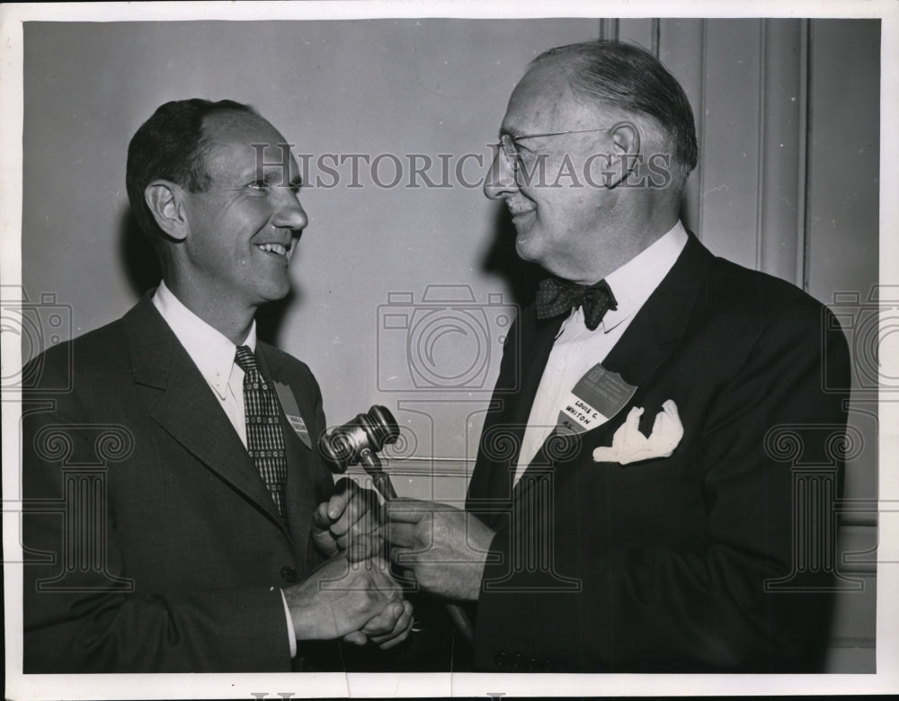1911 Press Photo New President of United Cerebral Palsy receives gavel