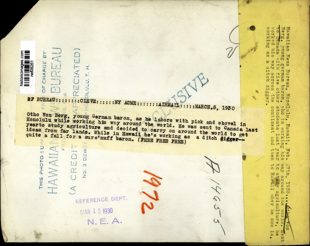 1930 Press Photo Young German Baron Ditch Digging Works His Way Around The World