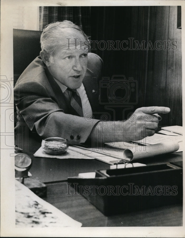Load image into Gallery viewer, 1969 Press Photo Bernard B. Dirmfeld New National Commander of Jewish War Vets
