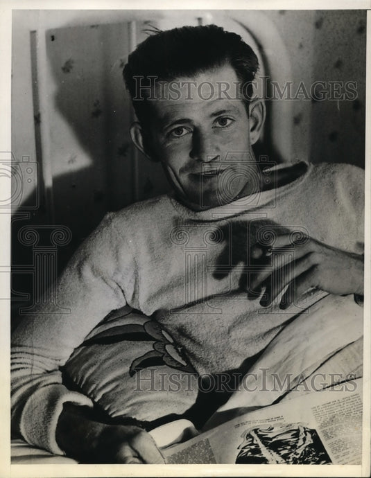 1936 Press Photo Hero J.O. Barbour Saved Five People After Boat Overturned