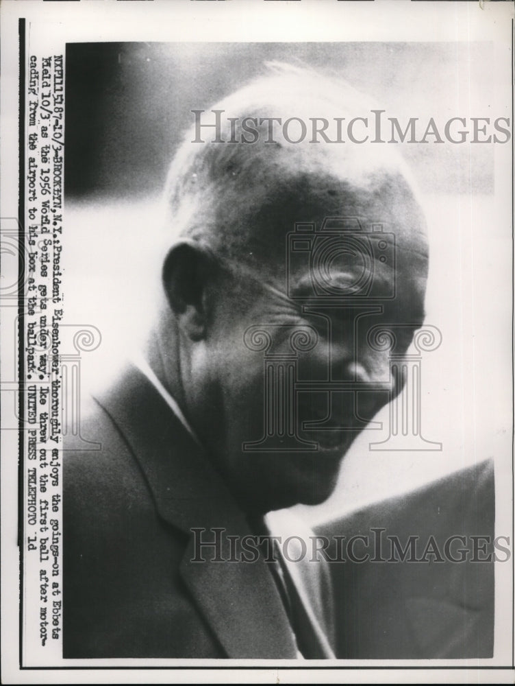1956 Press Photo President Eisenhower Throws First Ball at 1956 World Series- Historic Images
