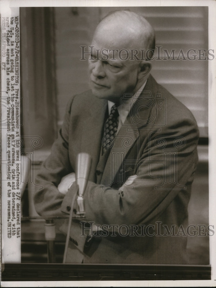 1955 Press Photo Eisenhower At Washington News Conference Speaks On Communists