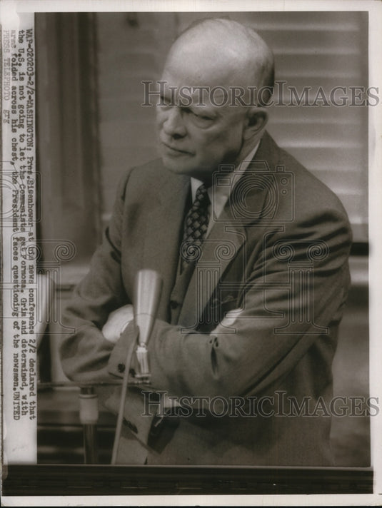 1955 Press Photo Eisenhower At Washington News Conference Speaks On Communists