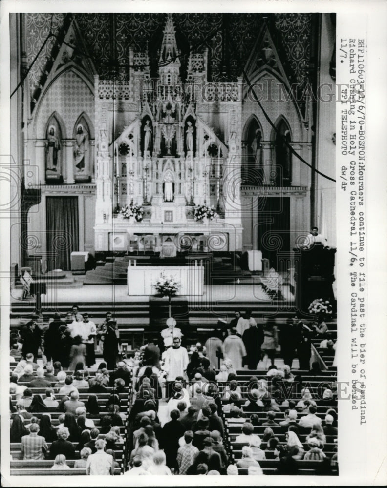 Press Photo Mourns File Past Bier of Cardinal Richard Cushing in Holy Cathedral