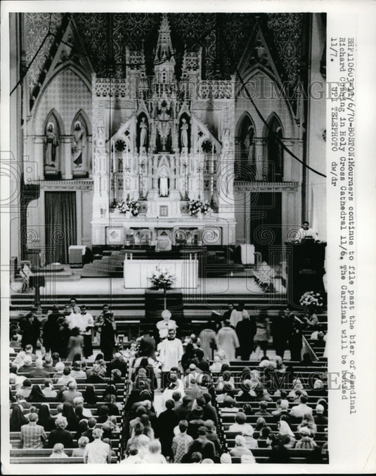 Press Photo Mourns File Past Bier of Cardinal Richard Cushing in Holy Cathedral