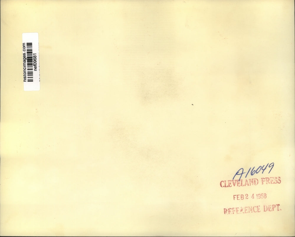 1958 Press Photo Pres Eisenhower Arrives Early After a Flight From Phoenix