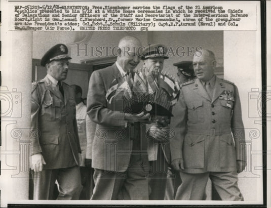 1958 Press Photo Pres Eisenhower Carries The Flags of 21 American Republics