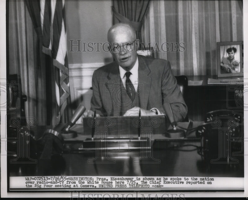Load image into Gallery viewer, 1955 Press Photo Pres Eisenhower Speaks To Nation On Big Four Meeting
