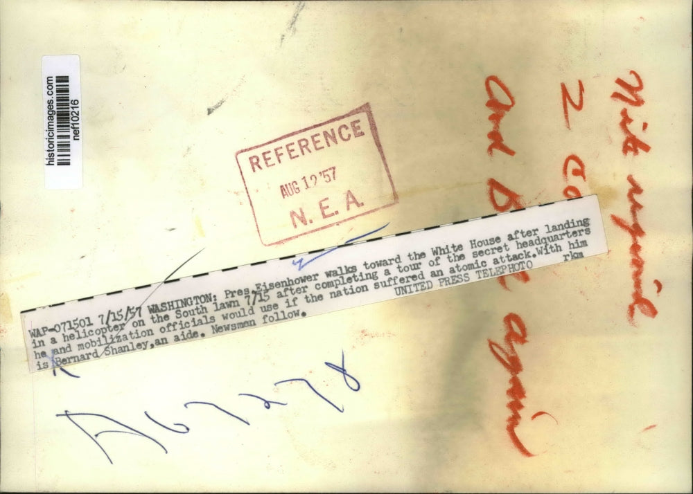 1957 Press Photo Pres Eisenhower After Completing Tour of Secret Headquarters