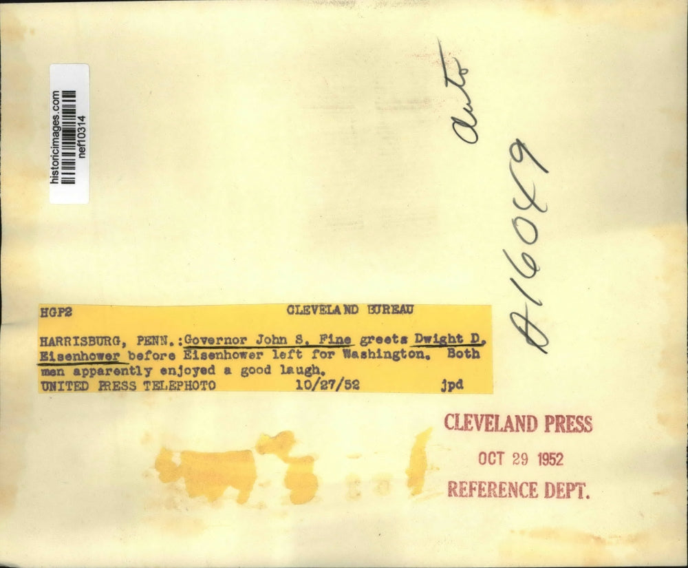 1952 Press Photo Gov J S Fine Greets Eisenhower Before Eisenhower Left For Home