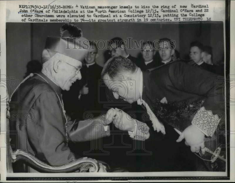 Load image into Gallery viewer, 1958 Press Photo Vatican messenger kneels to kiss ring of John O'Hara
