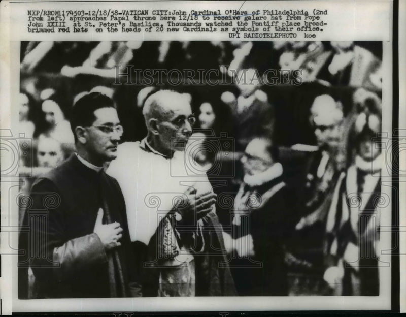 Load image into Gallery viewer, 1958 Press Photo OHara approaches Papal throne to receive galero hat from Pope
