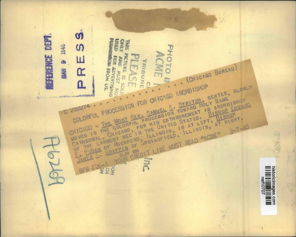 1940 Press Photo Mos.Rev. Samuel A Stritch towards Holy Name Cathedral