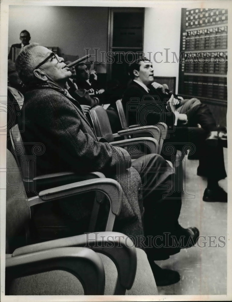 Press Photo Myron Bender - nef10896