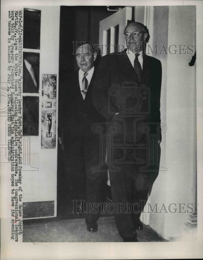 Load image into Gallery viewer, 1952 Press Photo Sen Taft and Joseph Martin, Jr Leave the White House After Conf
