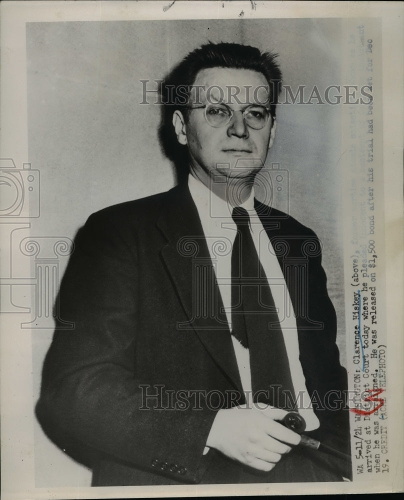 1924 Press Photo C. Hiskey Arrives At District Court Where He Pleaded Innocent