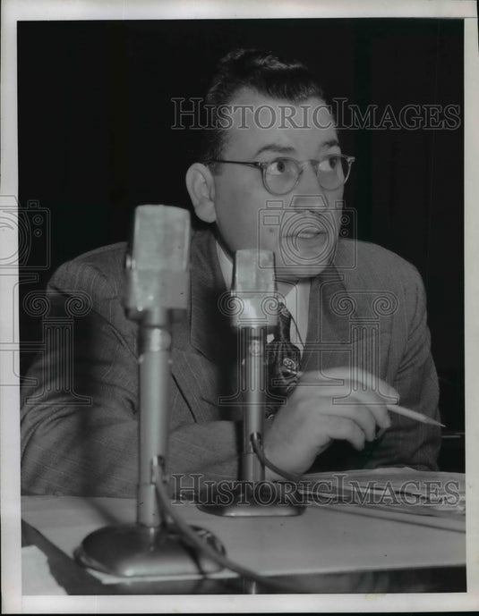 1952 Press Photo R. Guinta House Tax Scandal Probers Investigator Takes Stand