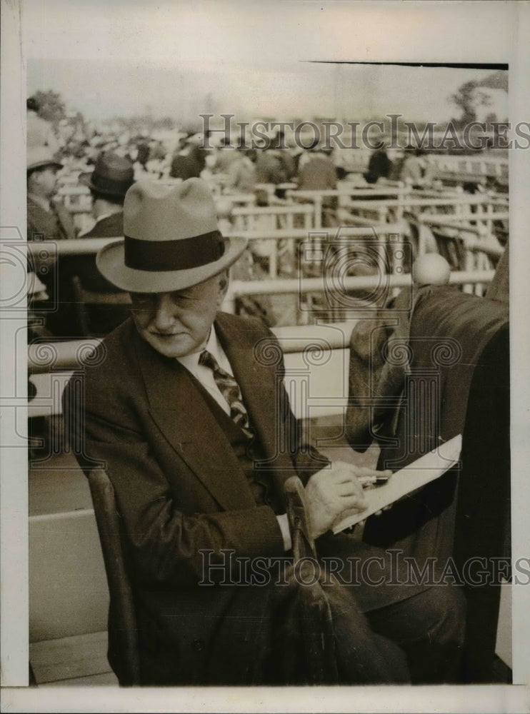 1937 Press Photo John F.Curry, former Tammy Leader in his box at Churchukk Downs