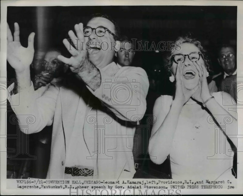 Load image into Gallery viewer, 1952 Press Photo Leonard A.Kamaraj admires speech of Gov. Adlai Stevenson
