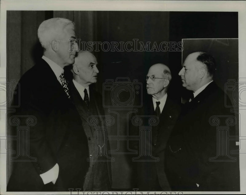 Load image into Gallery viewer, 1939 Press Photo Ransom, Boesel, Tolman, Denton at Bar Association convention
