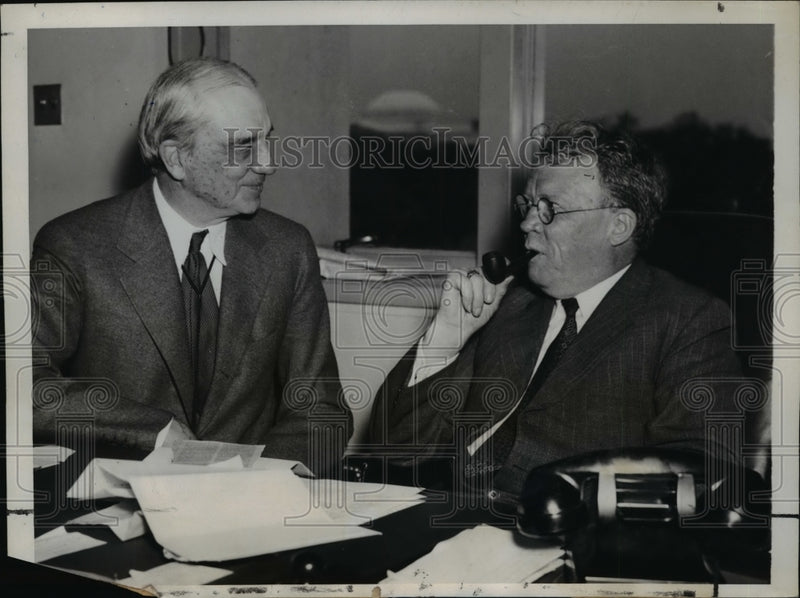 Load image into Gallery viewer, 1941 Press Photo Owen Young Appointed To Investigate Labor Dispute - nef11752
