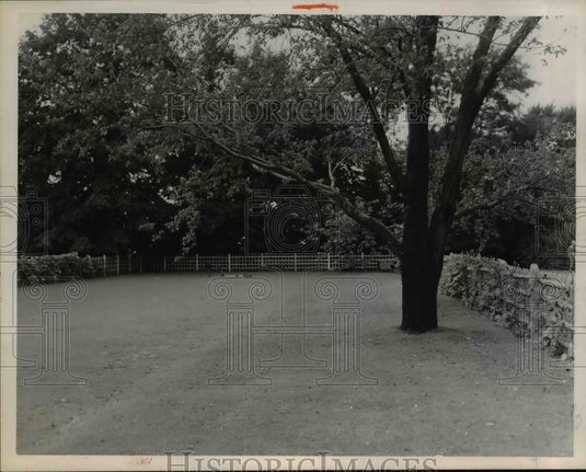 1950 Press Photo Lawn Bowling On Leonard Hanna Estate - nef11853