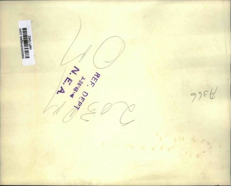 Load image into Gallery viewer, 1948 Press Photo Religious Service for American War Dead at Machina Docks
