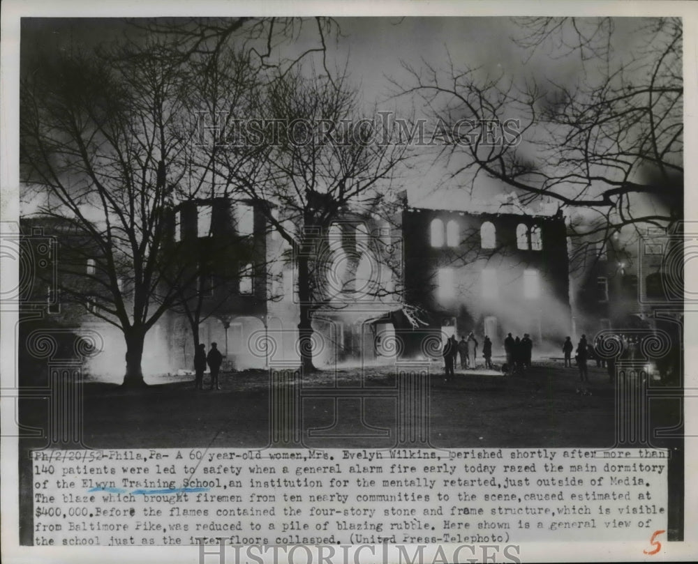 1952 Press Photo Fire at the Main dormitory of the Elwyn Training School