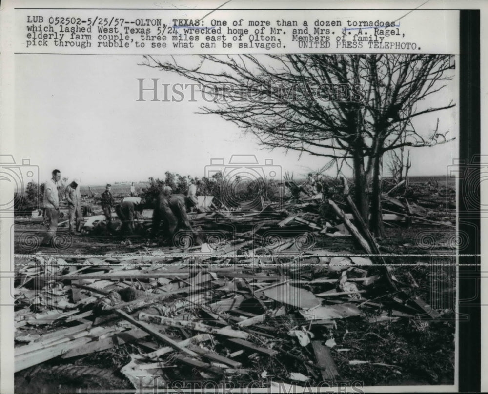 1957 Press Photo One Of Many Tornadoes That Destroyed Home Mr. and Mrs. J.A.Rage