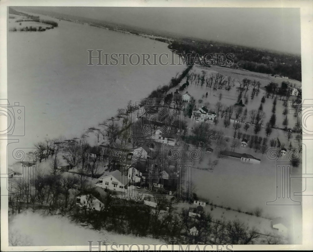 1943 Press Photo Taken from U.S Army Air Force the Flooded Ohio River Valley