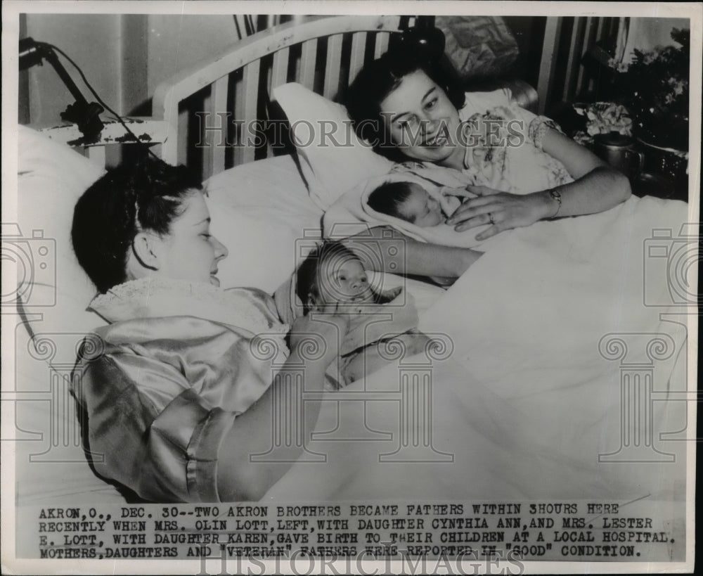 1947 Press Photo Wives of two Akron Brothrers gave birth at the same time