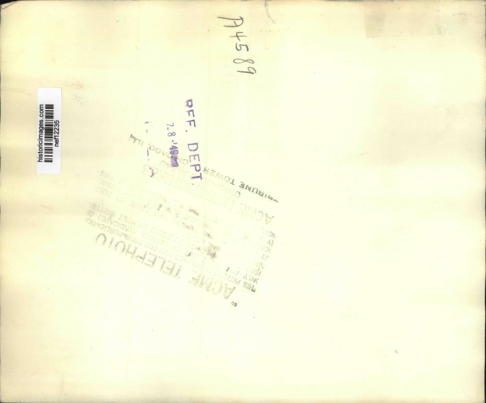 1949 Press Photo Russel Brown of N.Y leaped through flame from speed boat