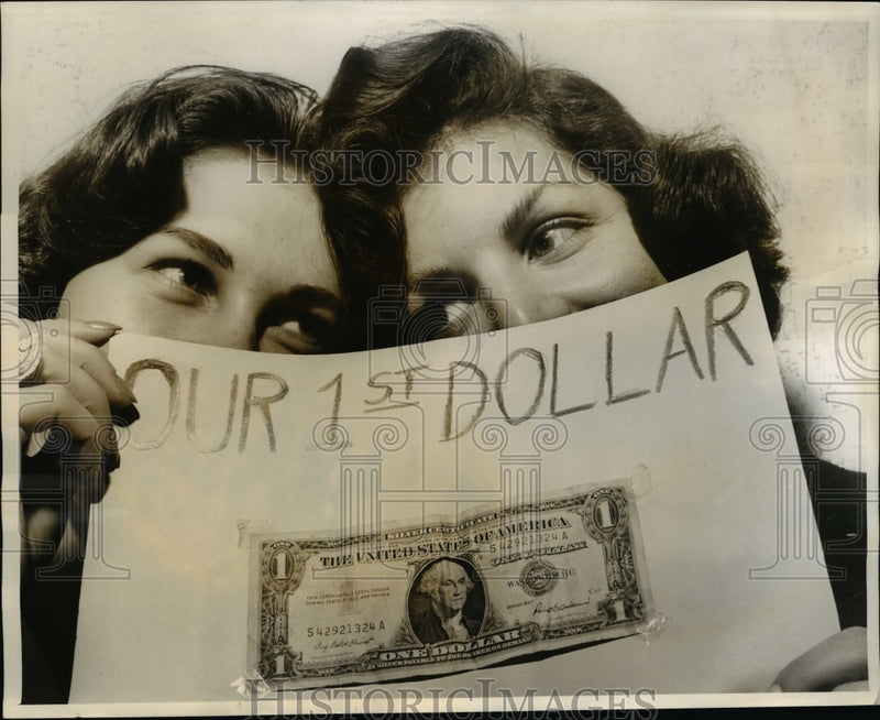 Load image into Gallery viewer, 1960 Press Photo Girls Display First Dollar Earned - nef12347
