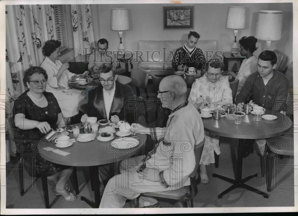 1962 Press Photo Lounge and Dining Area at Ambulatory Care Unit - nef12404