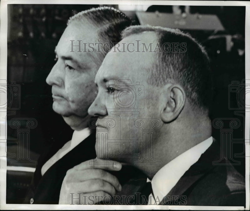 Load image into Gallery viewer, 1969 Press Photo Publisher W. Annenberg and J. Eisenhower Son of Pres Eisenhower
