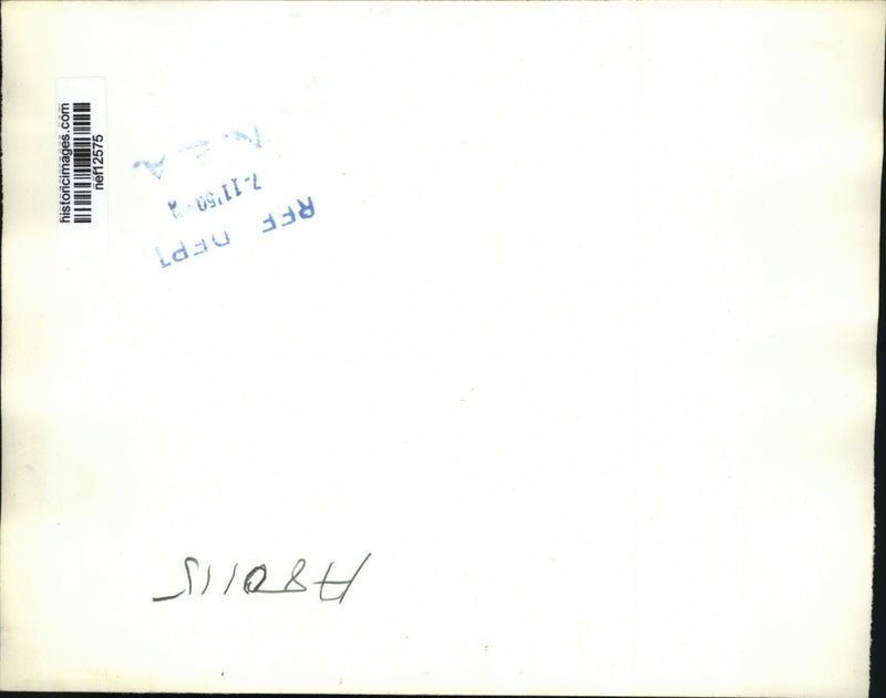 Load image into Gallery viewer, 1950 Press Photo Paul Makushal spent ten years in a small cubicle in Brooklyn
