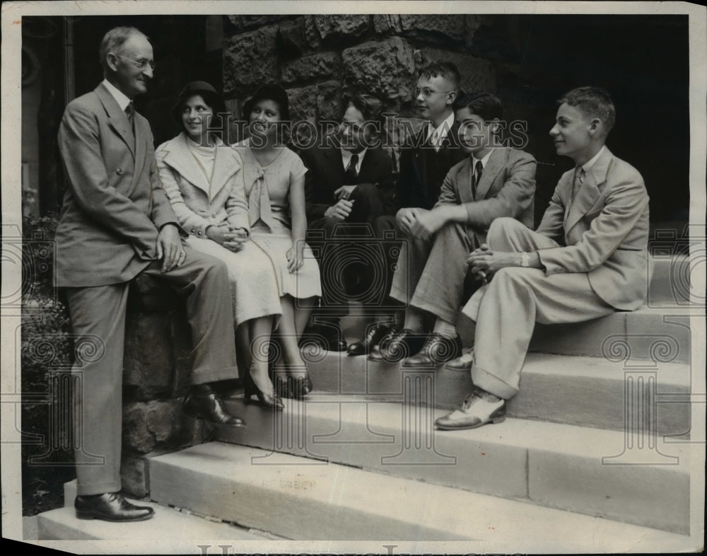 1932 Press Photo Class of child prodigies meet - nef12589