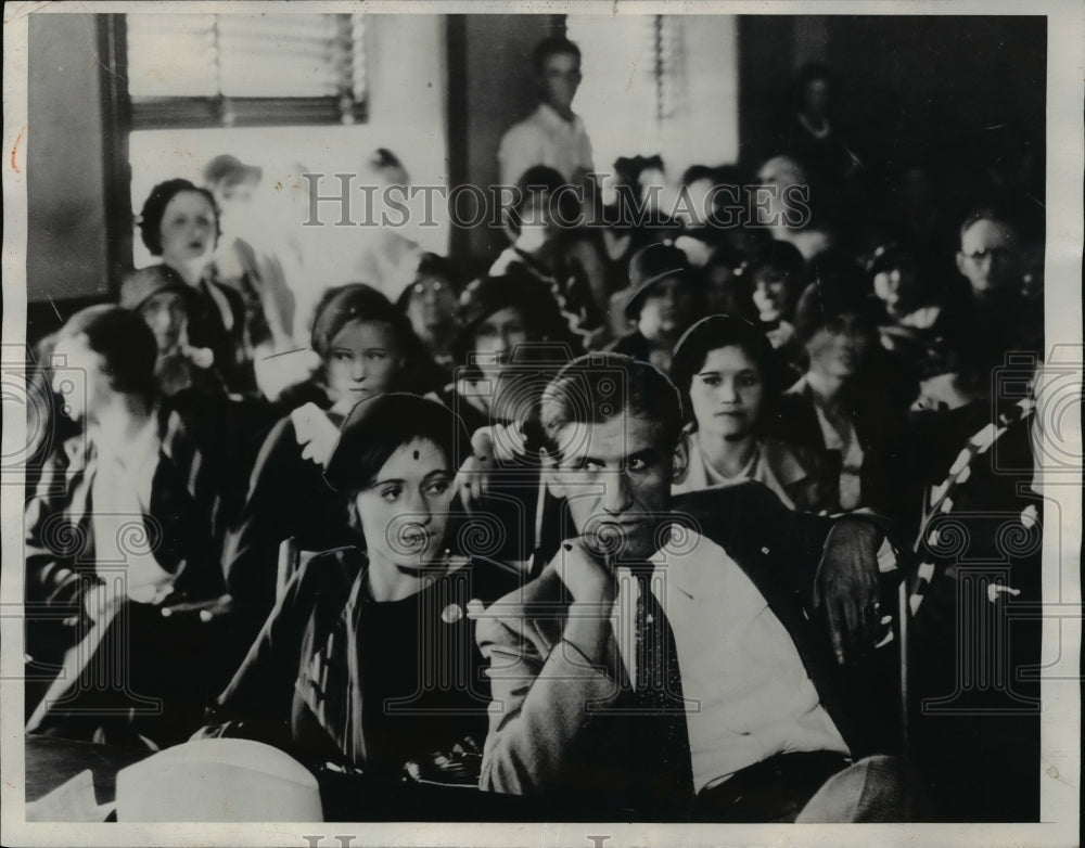 1932 Press Photo Reverend Sterling Berry and wife in church - nef12592
