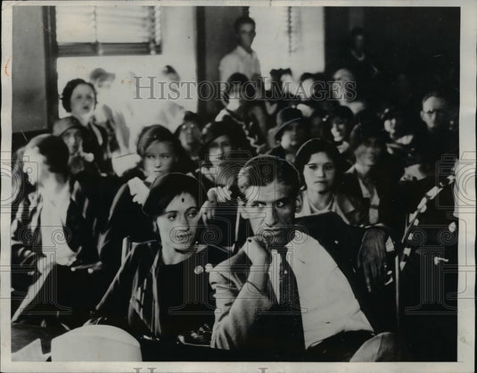 1932 Press Photo Reverend Sterling Berry and wife in church - nef12592