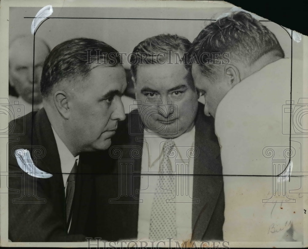 1953 Press Photo Urschel, Keenan, Hyde during a recess of a kidnapping case