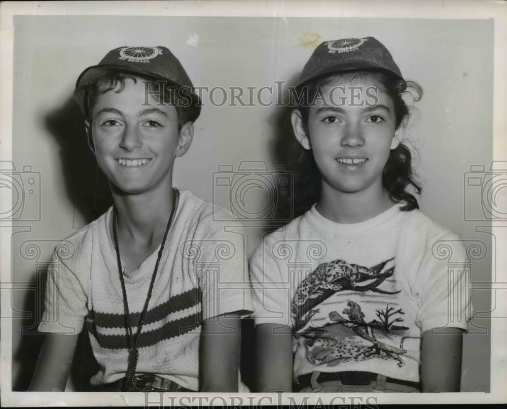 1952 Press Photo Papaleo and Johnson, Bike Brigade Rodeo Winners - nef12633