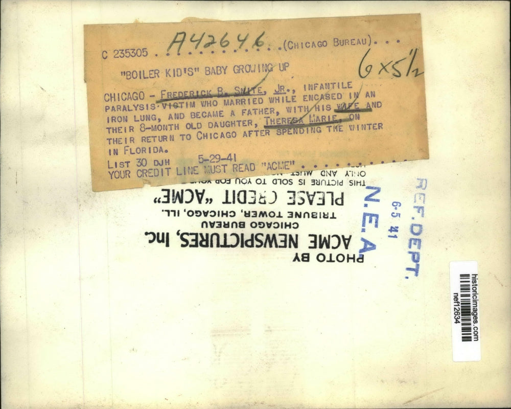 1941 Press Photo Snite, Wife and daughter on their return to Chicago - nef12634