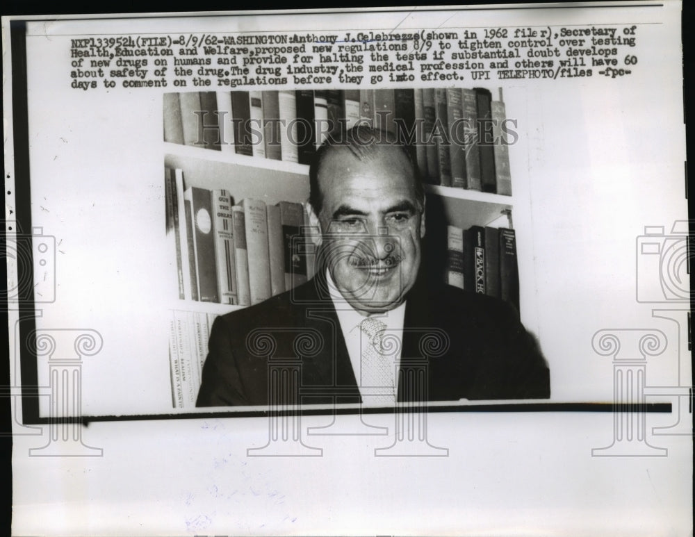 1962 Press Photo J.Celebrezze Proposed Regulations To Control New Drug Testing