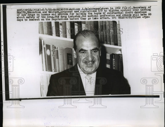 1962 Press Photo J.Celebrezze Proposed Regulations To Control New Drug Testing