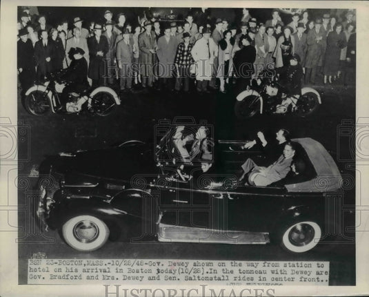 1948 Press Photo Dewey, Bradford, Saltontall on the way from station to hotel