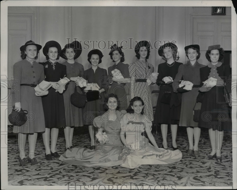 1939 Press Photo Girls Designed and Sewed Their Costumes Were Chosen Winners- Historic Images