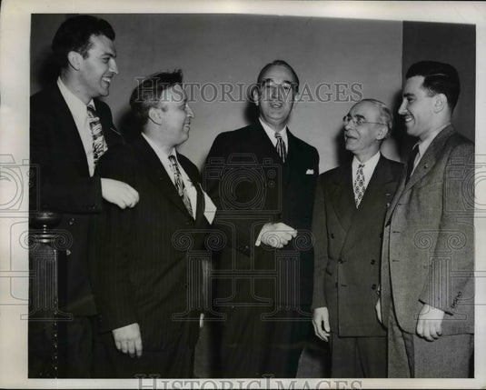 1946 Press Photo Union council leaders called in protest of Navy Yard Layoffs