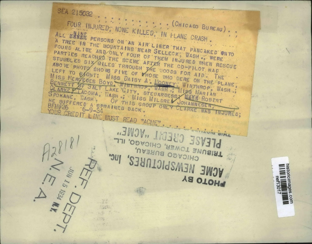 1934 Press Photo Five survivors in Air Line crashes in the mountains at Selleck